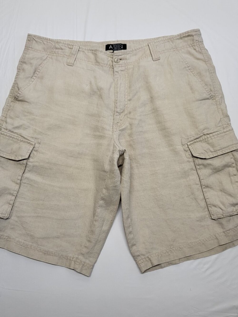 Apt 9 Mens Cargo Shorts 100% Linen Size 36 Cream 12" Inseam
